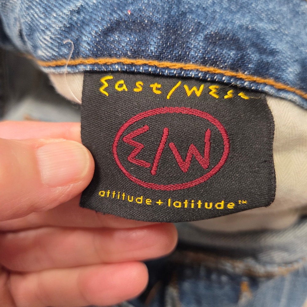 East West Mens Jeans 36x32 Distressed Blue Denim‎ Relaxed Fit Button Fly - Picture 4 of 14